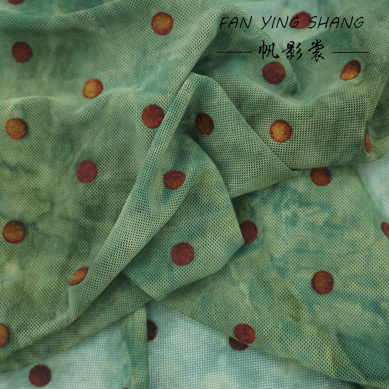 Sewing Tie Dye - De groene polkadot mesh tie-verven massaal