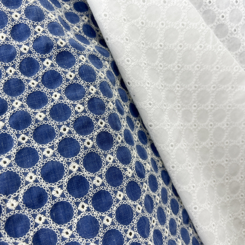 Sewing Eyelet Fabric - Katoenen denim stof met kleine cirkelvormige
