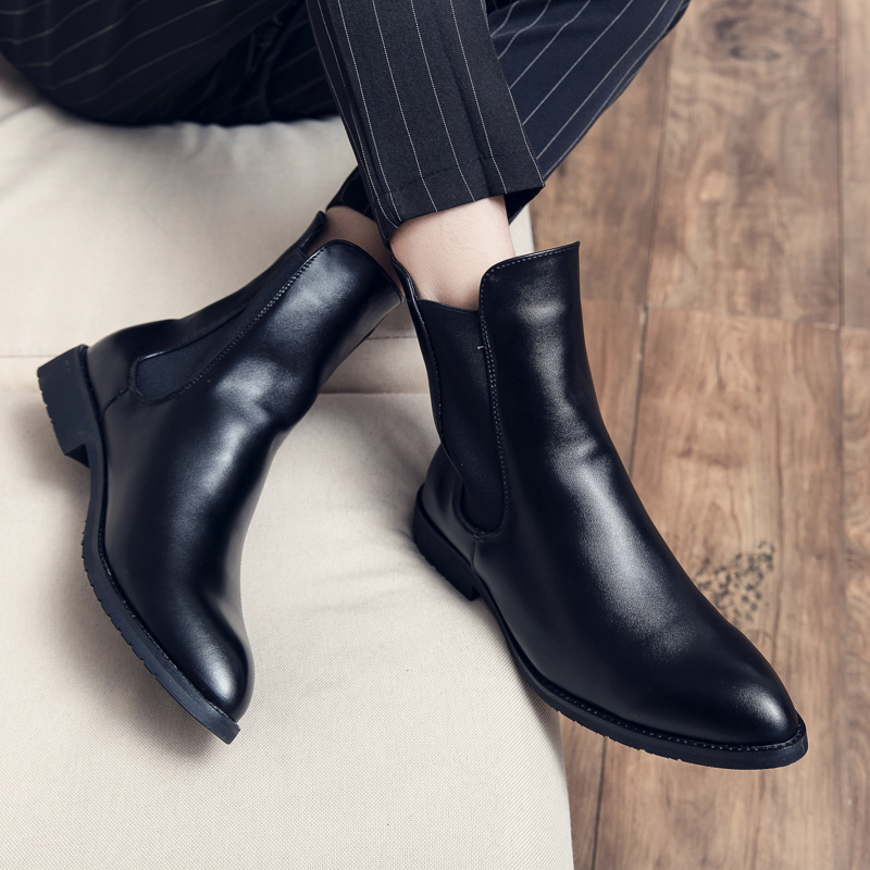 Sewing Latex - Luxe Britse Leer Puntschoen Merk Chelsea