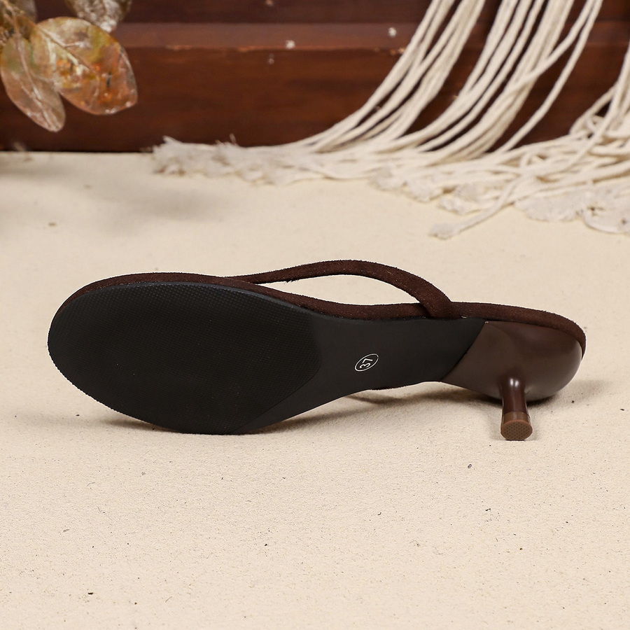 Nieuwe imitatie suède sandalen - Sewing New recensie en prijs